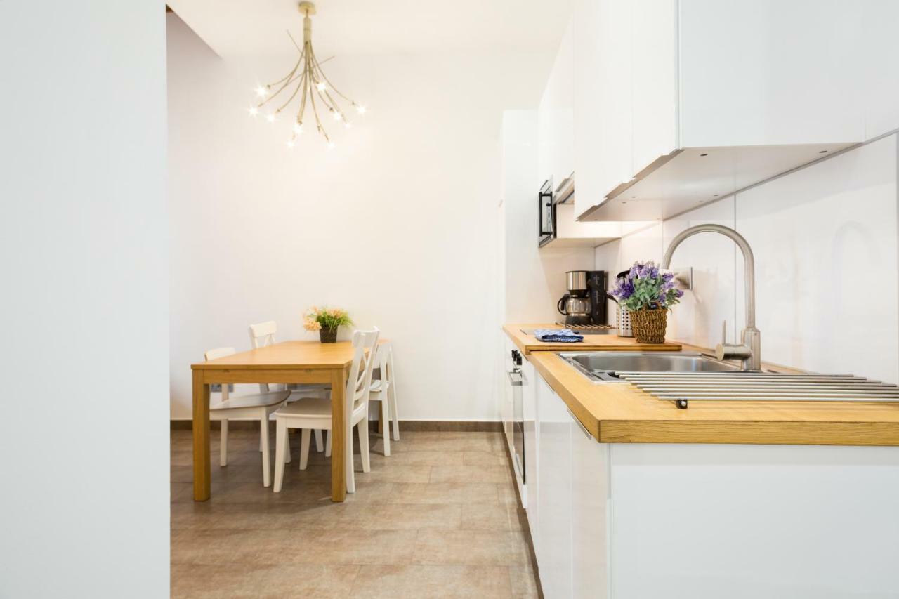 ברצלונה Stay U-Nique Apartments Eixample Center מראה חיצוני תמונה